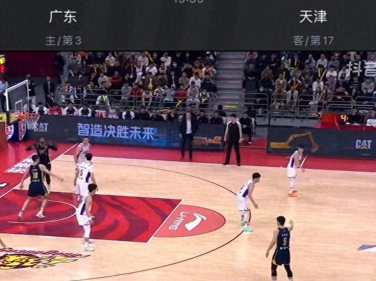 有惊无险!广东男篮98比89力克天津,萨姆纳狂轰39分拒绝爆冷